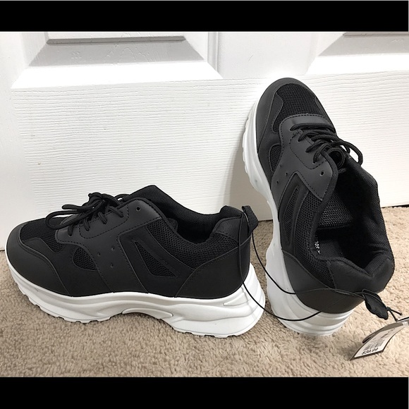 Mesh Faux- leather Lace up Sneakers - Picture 3 of 5